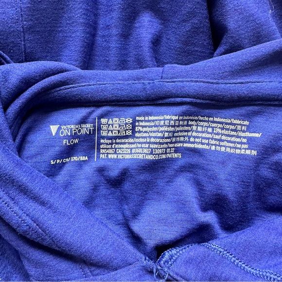 Victoria’s Secret | Bright Navy Flow On Point Essential Hoodie | Size Small - Picture 4 of 6